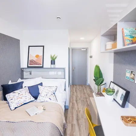 Apartament Ensuite Bedrooms With Shared Kitchen At Onyx Located In